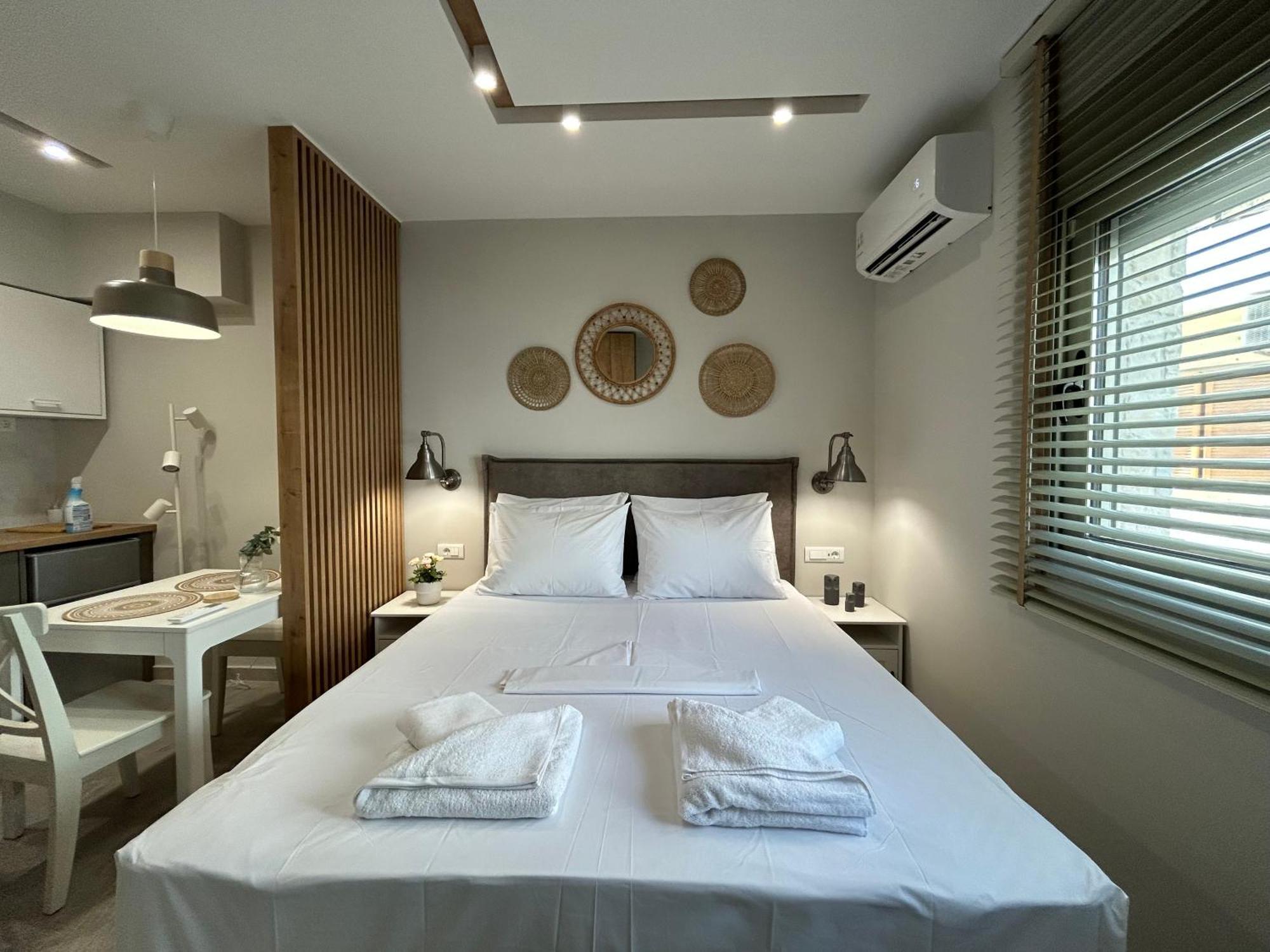 Armonia Small Luxury Apartments Ierapetra  Ruang foto