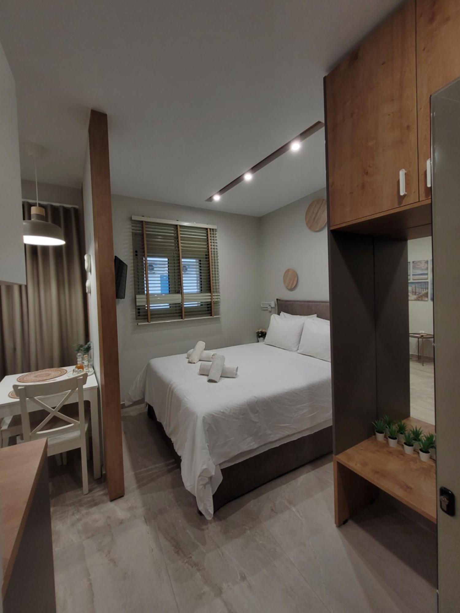 Armonia Small Luxury Apartments Ierapetra  Bagian luar foto